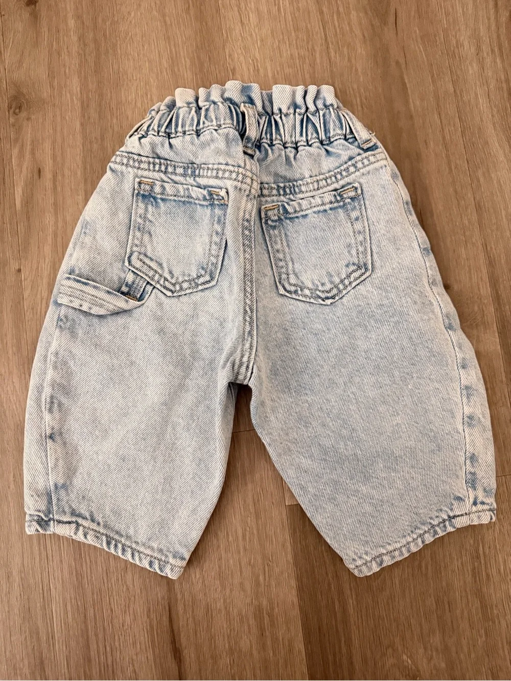 GAP Light Wash Denim Jeans with Multi-Color Floral Embroidery Size 6-12 months